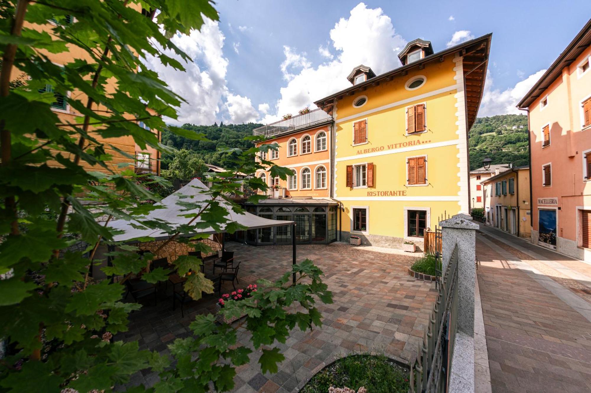 Hotel Vittoria Roncegno Extérieur photo